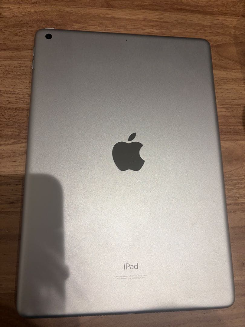 Apple iPad 第9世代64GB 本体 シルバー WiFiモデル