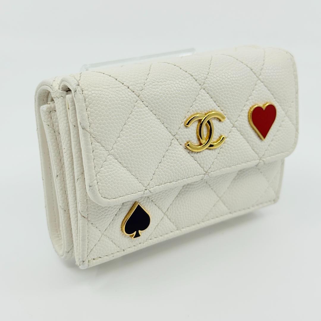 美品 CHANEL シャネル マトラッセ 三つ折り財布 キャビアスキン