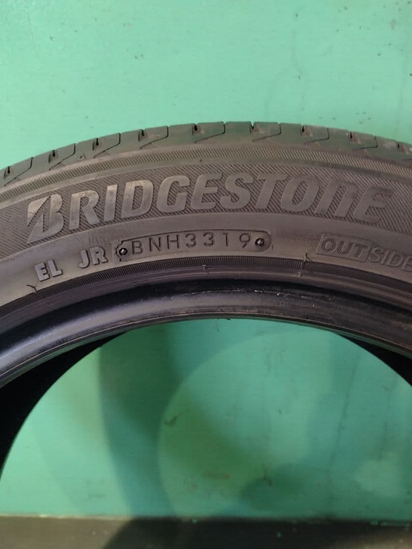 225/50r17　ブリヂストン
