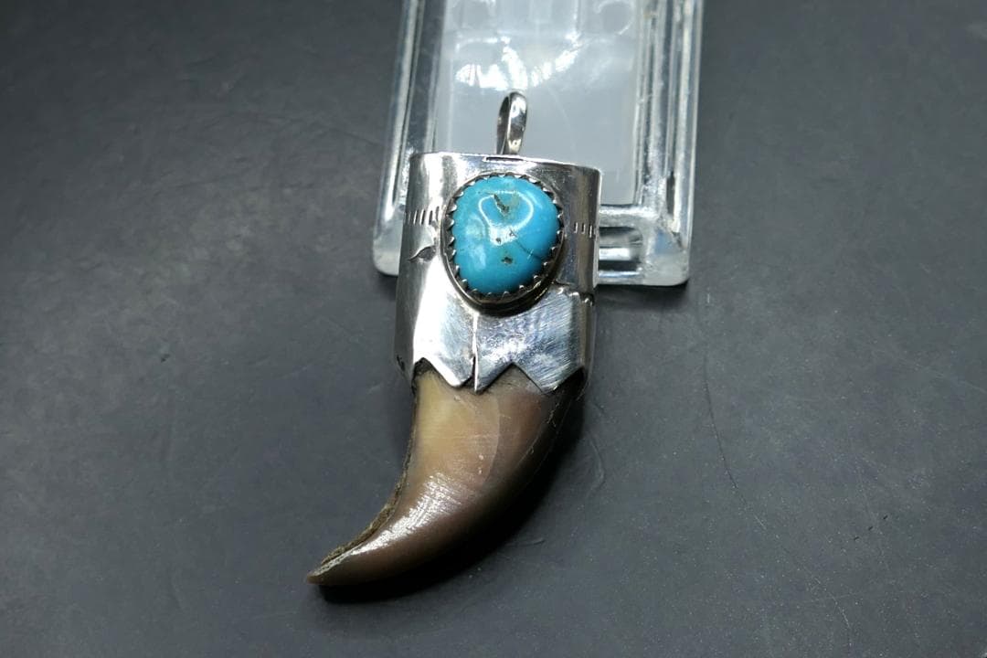 未使用　ナバホ　ベアクロー　ターコイズ　ネックレス　トップ　シルバー　ペンダント