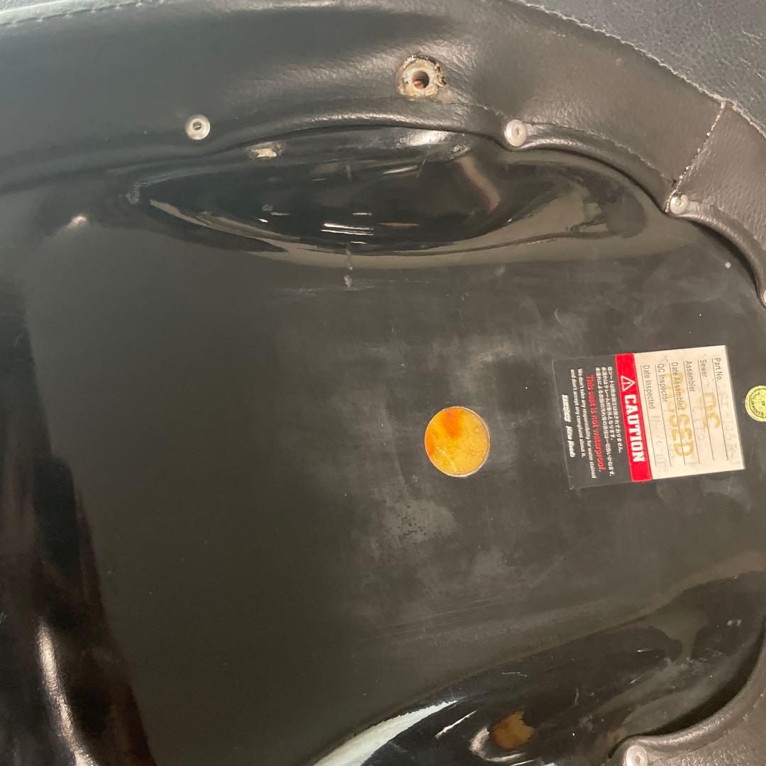 Nito Heads シート スタッズ付き　sr400