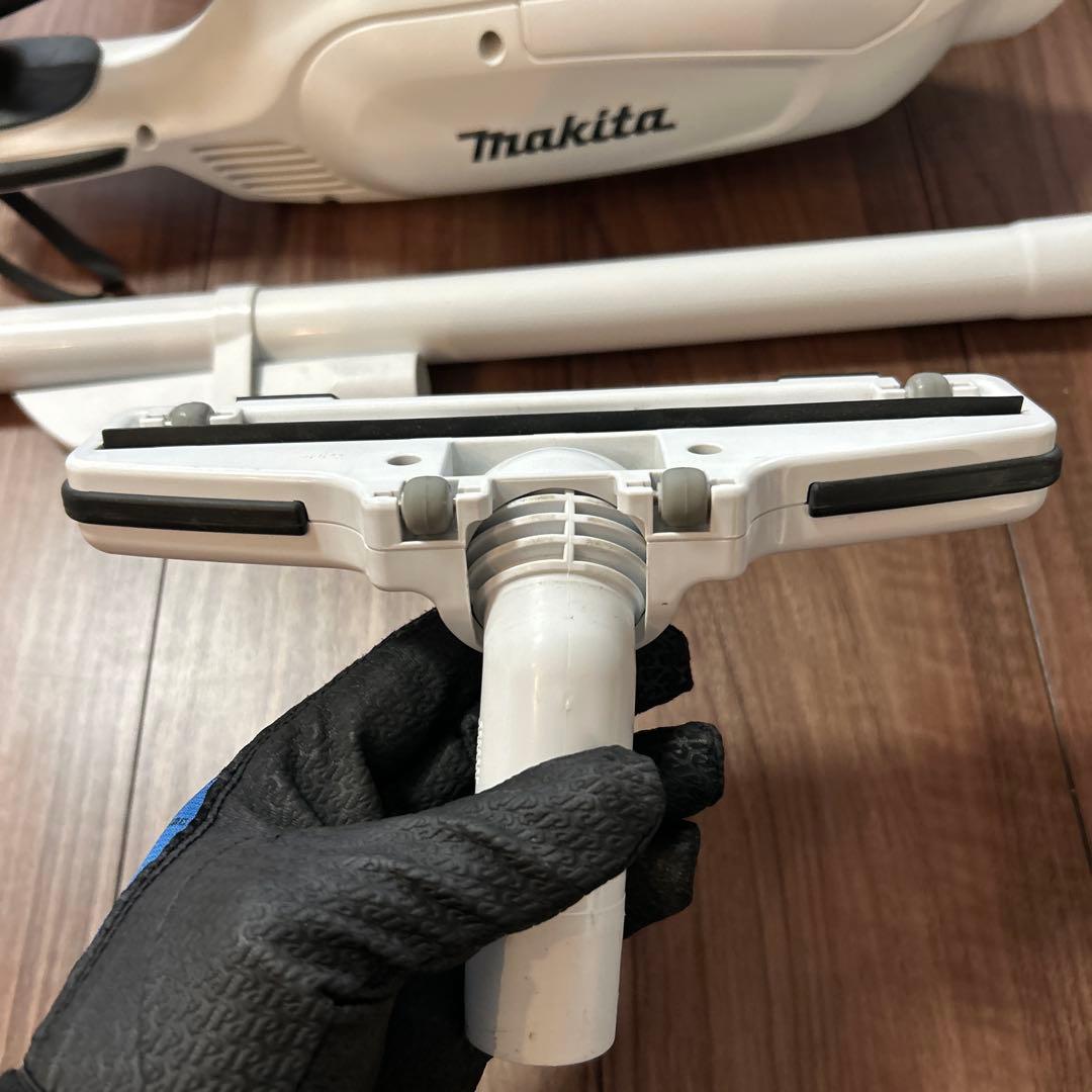 【良品】Makita 充電式クリーナー CL142FDZW 紙パック10個付