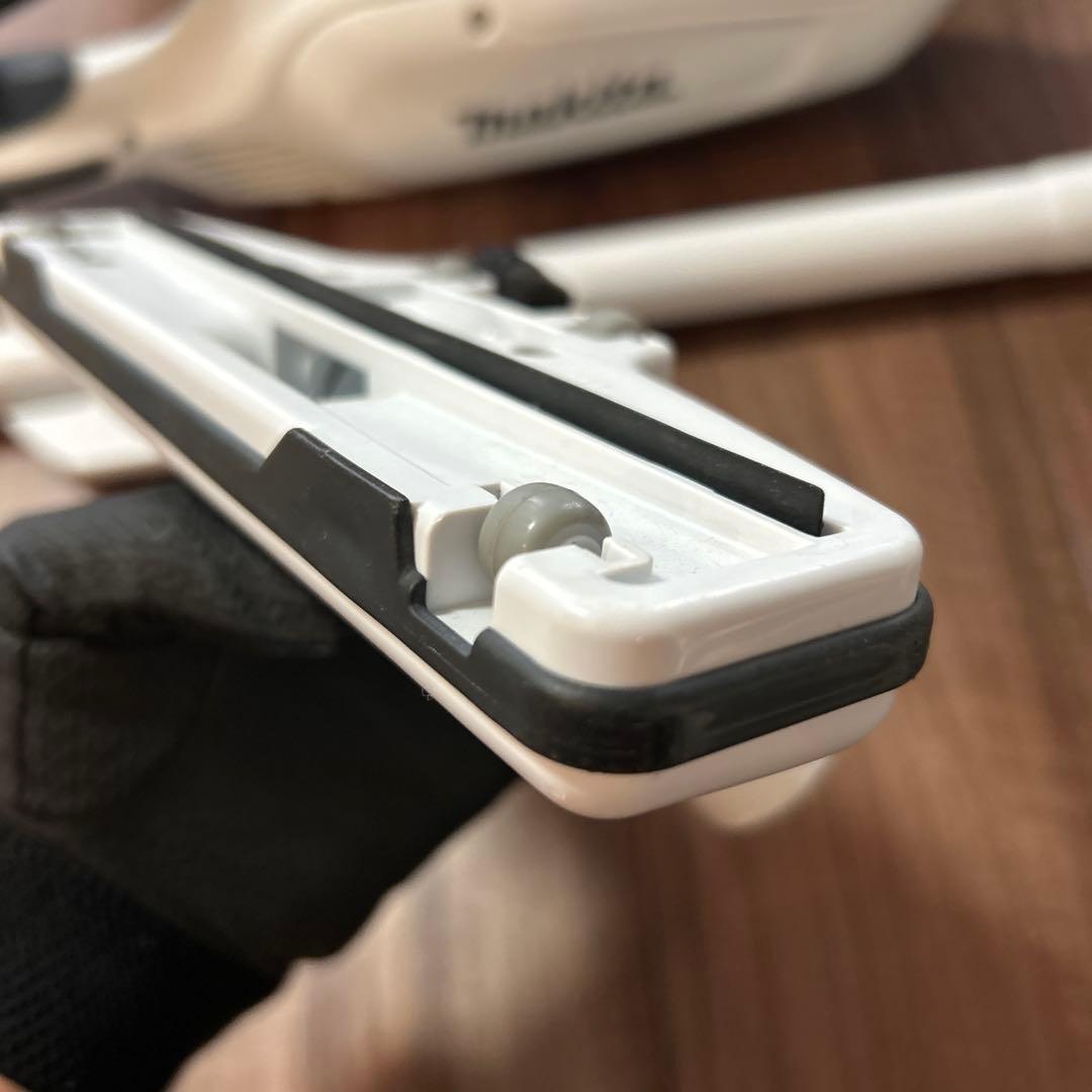 【良品】Makita 充電式クリーナー CL142FDZW 紙パック10個付