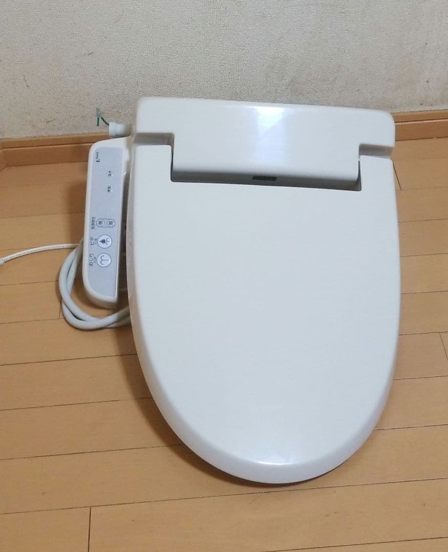 INAX 温水洗浄便座　CWーB41S／2011年製 (W3-11)