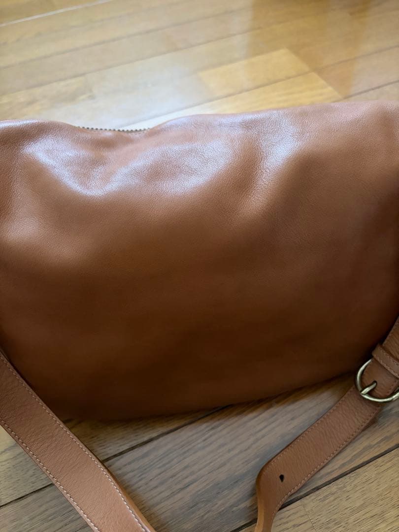 蘭さん専用☆新品同様☆イルビゾンテボディーバッグ