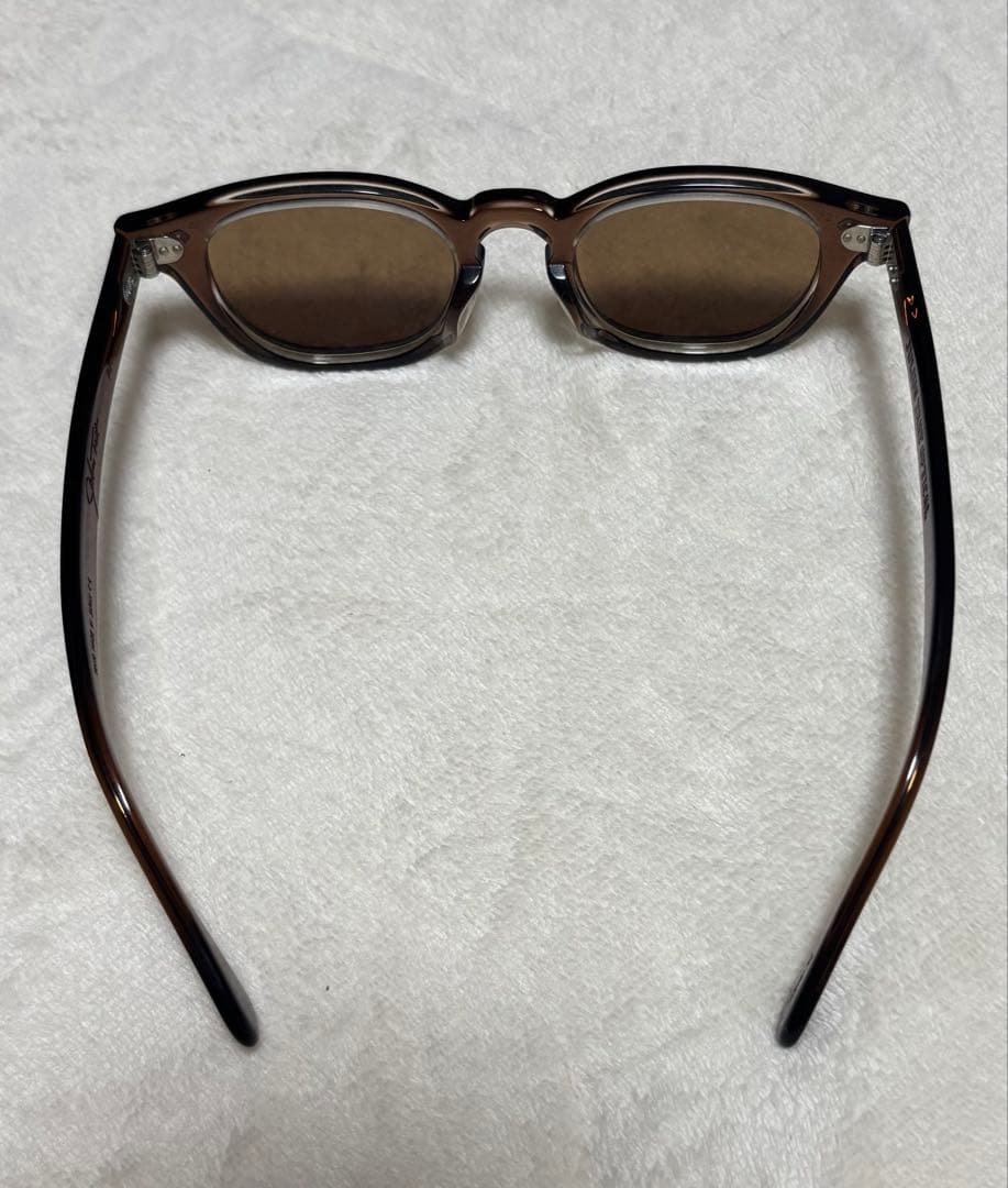 JULIUS TART OPTICAL ベージュ サングラス