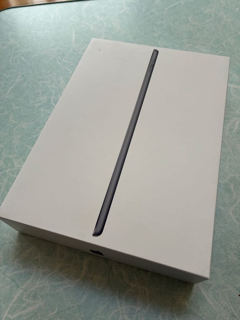 Apple iPad (第9世代) 64GB スペースグレーWiFiモデル