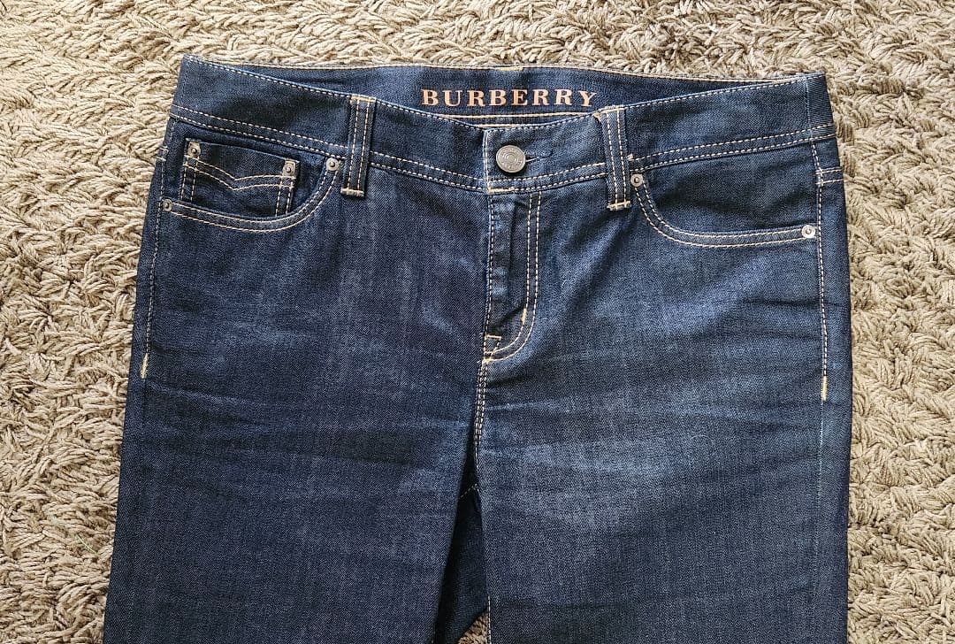 BURBERRY ストレートデニム ダークブルー 大きいサイズ