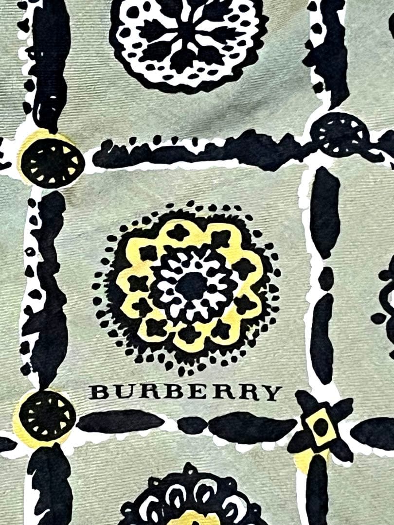 【新品ダグ】BURBERRY カシミヤ花柄2色プリスト超大判ストール&マフラー