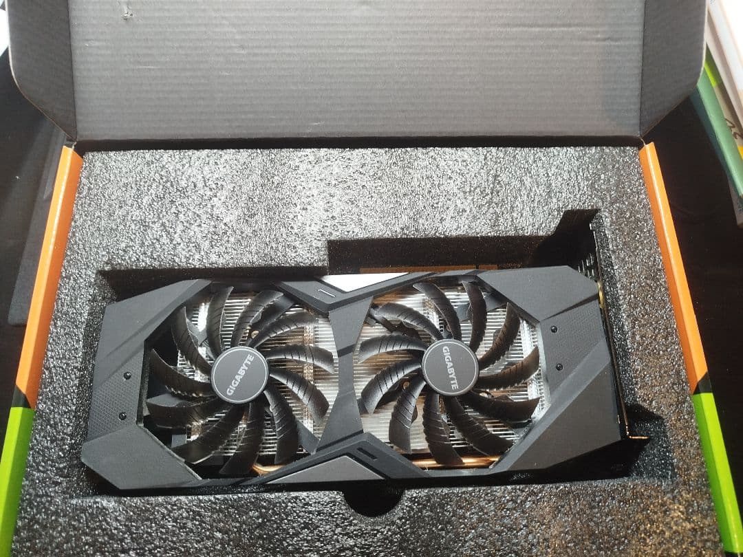 グラフィックボード・グラボ・ビデオカード GIGABYTE GeForce RTX 2060 Super 8GB