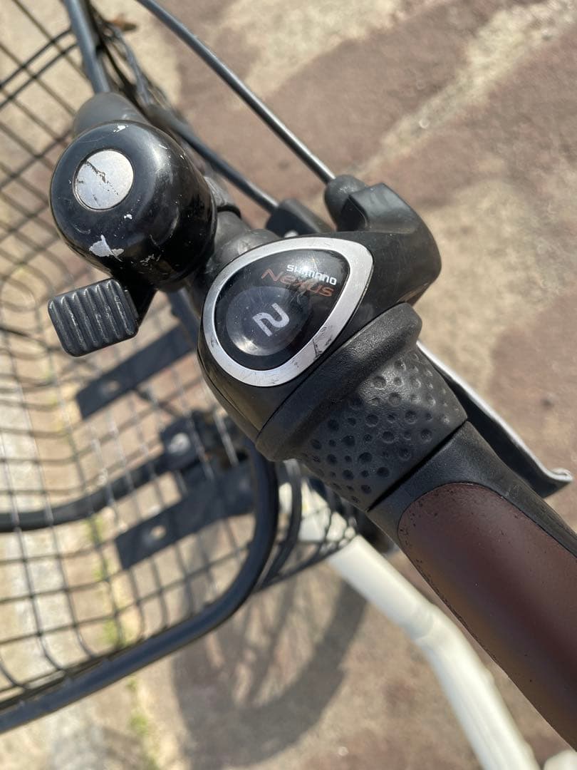 電動アシスト自転車 チャイルドシート付き ホワイト　ギュットMINI DX