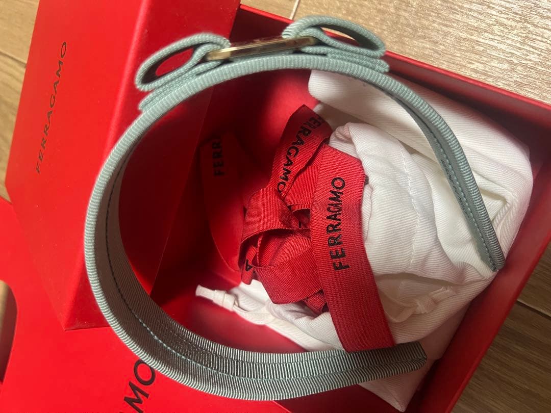 Ferragamo フェラガモ ライトグリーン カチューシャ 新品未使用