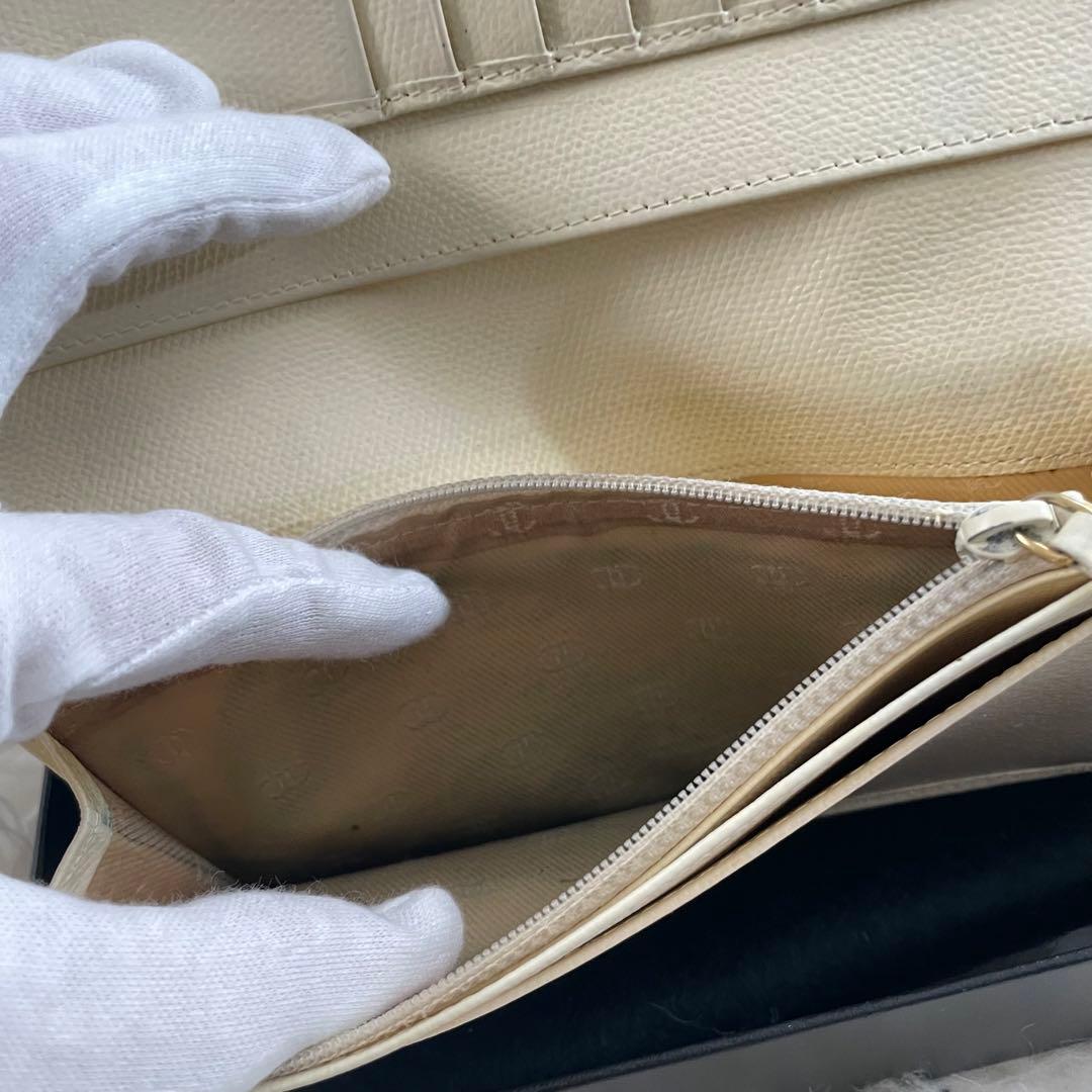 【美品】CHANEL 財布 ココマーク ココボタン 白 アイボリー 二つ折り