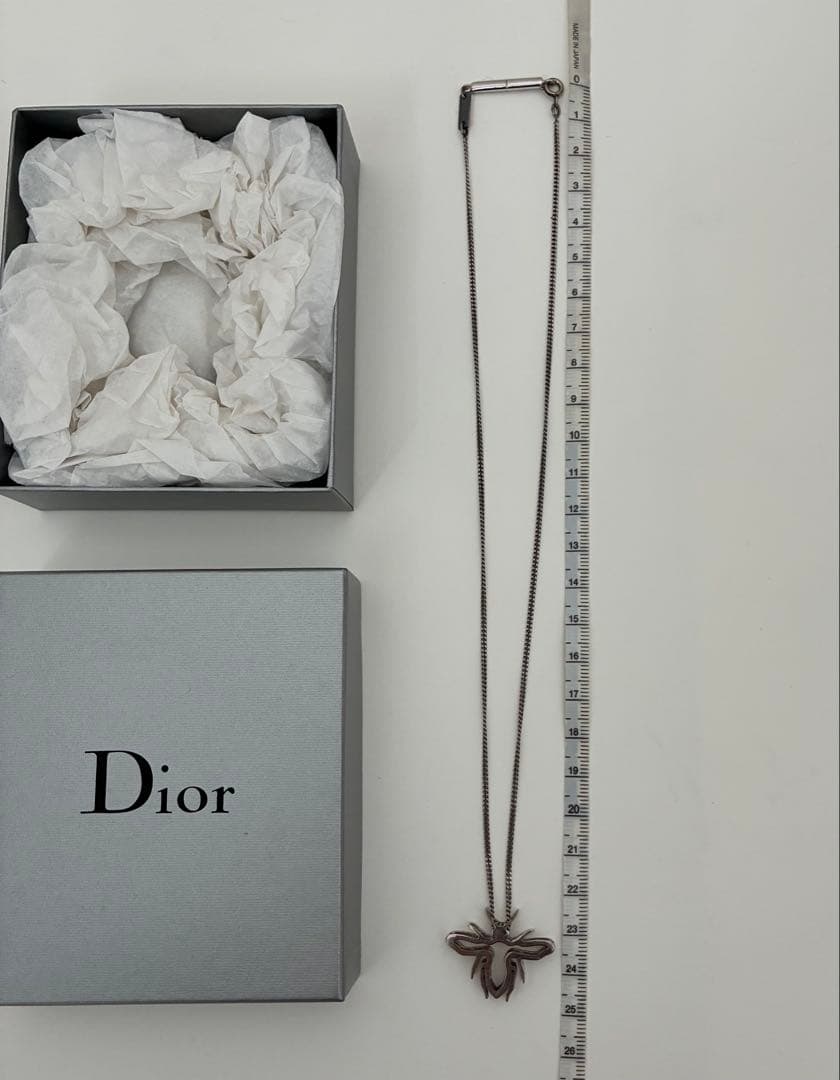 Dior homme ディオールオム Bee ネックレス