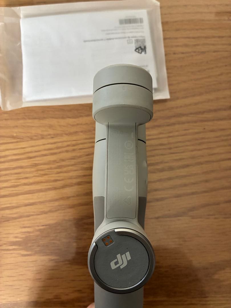 DJI Osmo Mobile 7 スタビライザー　スマホジンバル