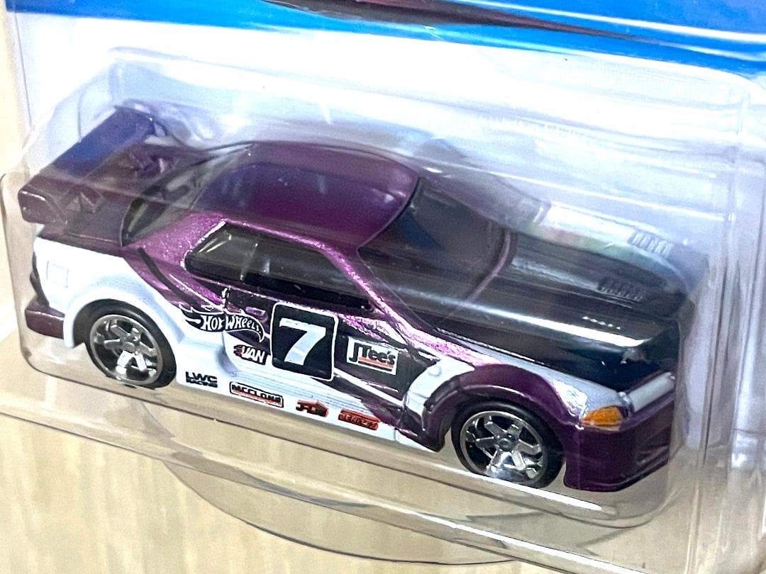 ホットウィール レジェンドツアー限定 ニッサン スカイライン GT-R R32