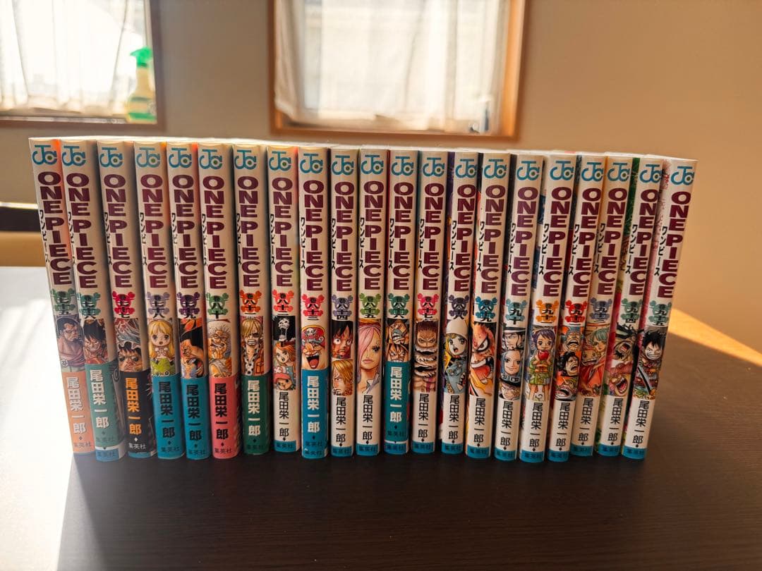 ワンピース― 1〜95巻＋おまけ10冊のセットです。