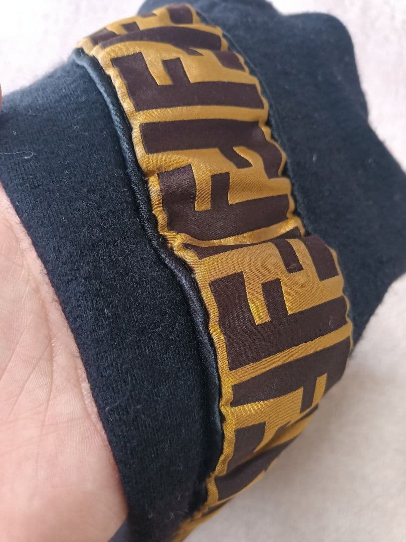 FENDI 黒 スエットパンツパンツ