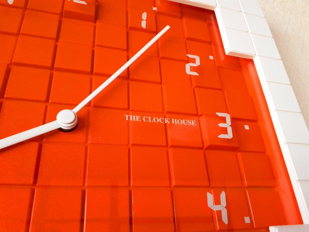 THE CLOCK HOUSE　掛け時計　ポストモダン　レトロポップ