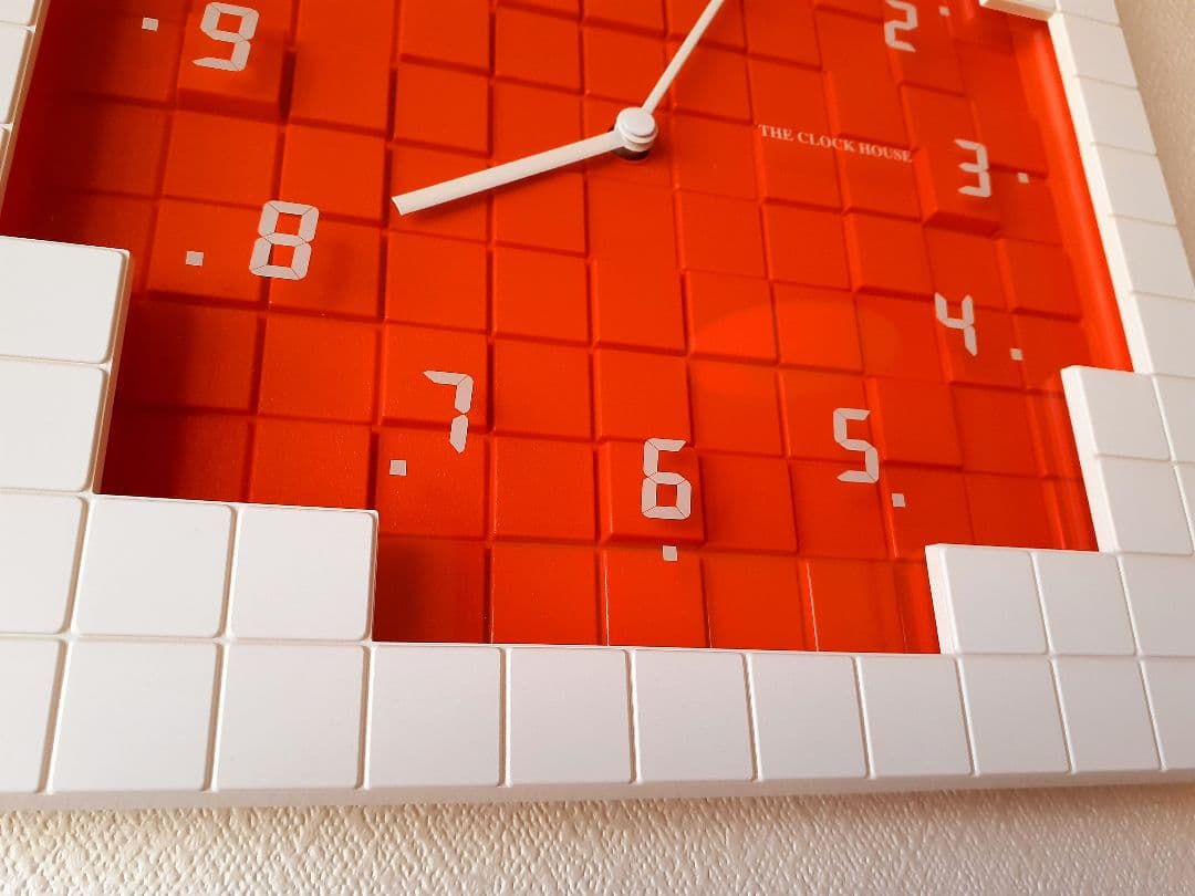THE CLOCK HOUSE　掛け時計　ポストモダン　レトロポップ