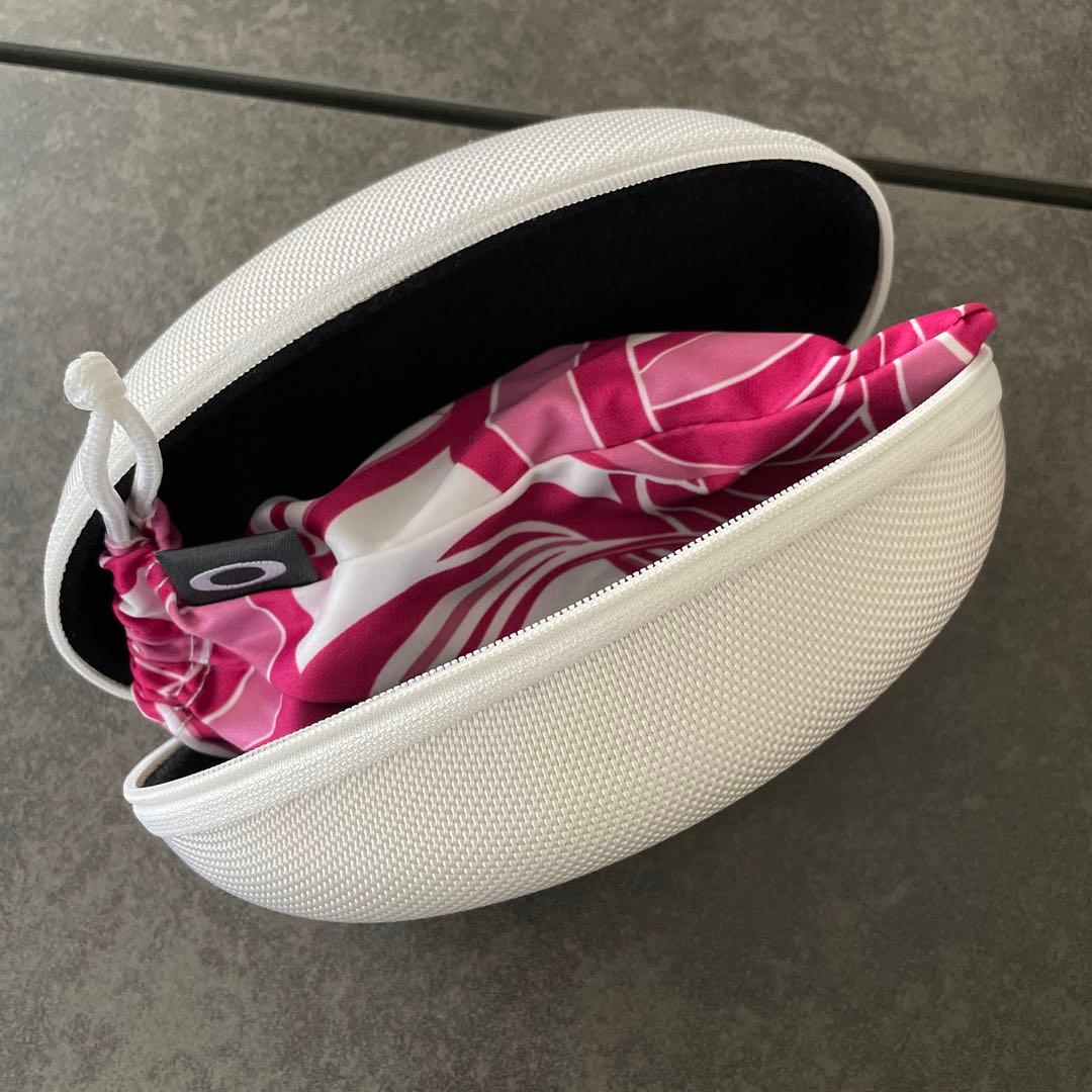 ららぽーと横浜正規店購入　OAKLEY ホワイト/ピンク サングラス新品箱付き