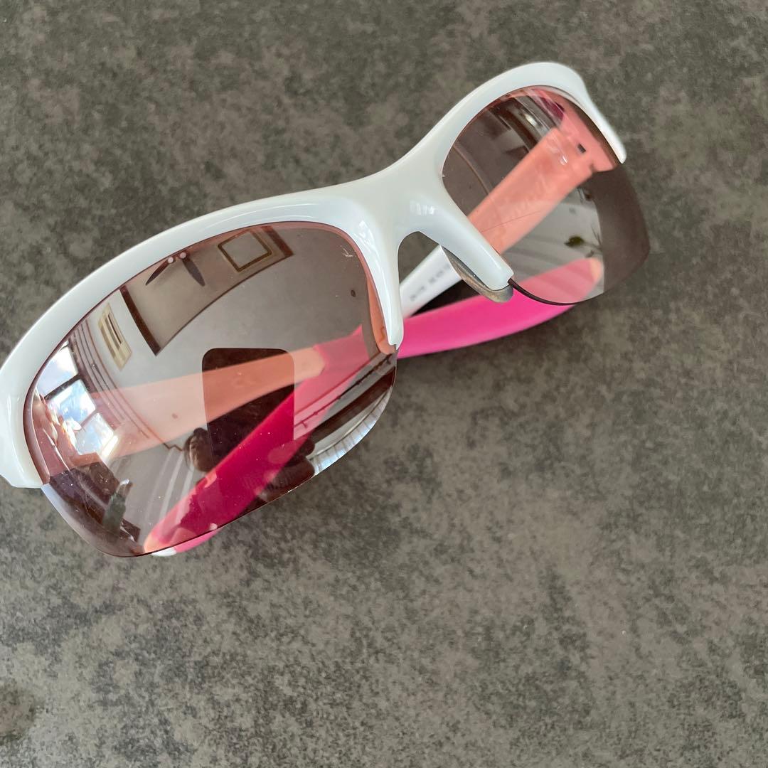 ららぽーと横浜正規店購入　OAKLEY ホワイト/ピンク サングラス新品箱付き
