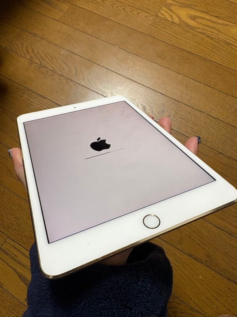 Apple iPad mini4 32GBゴールド 本体