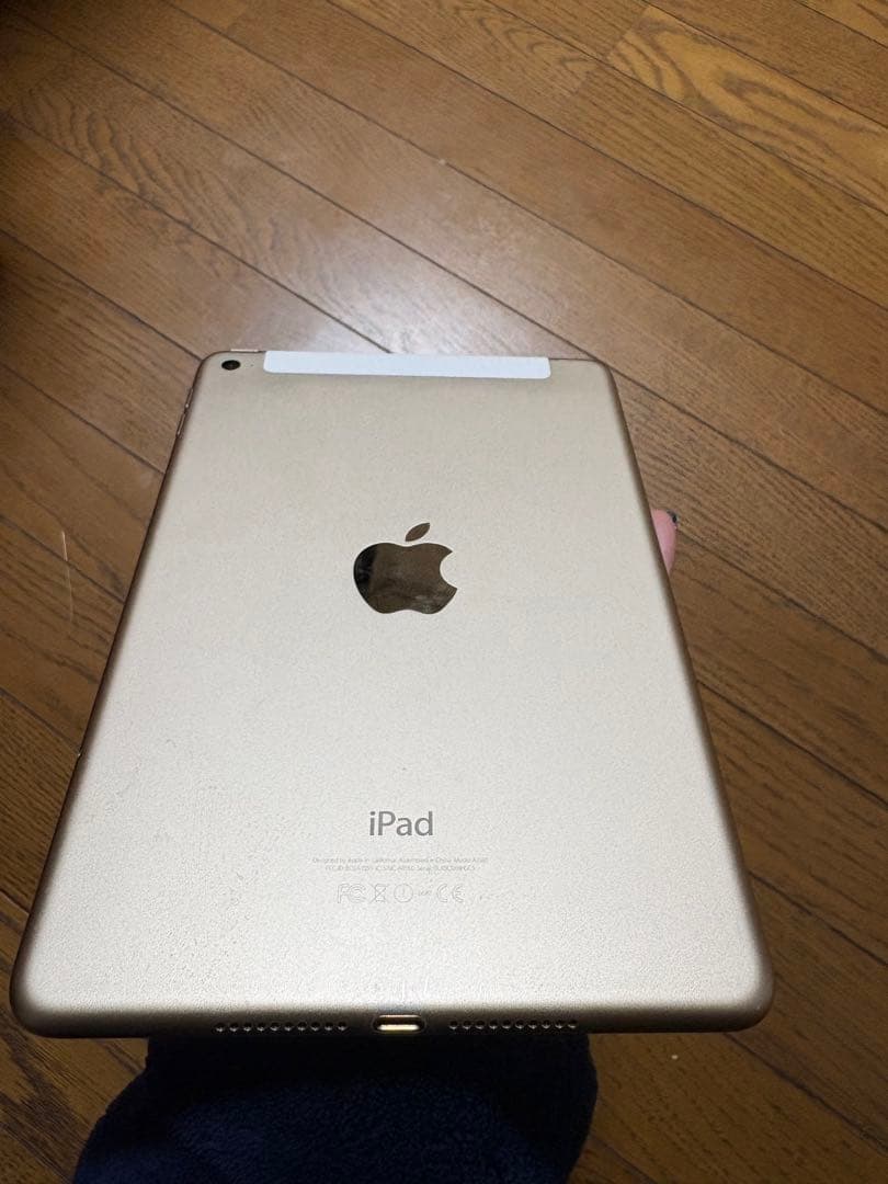 Apple iPad mini4 32GBゴールド 本体