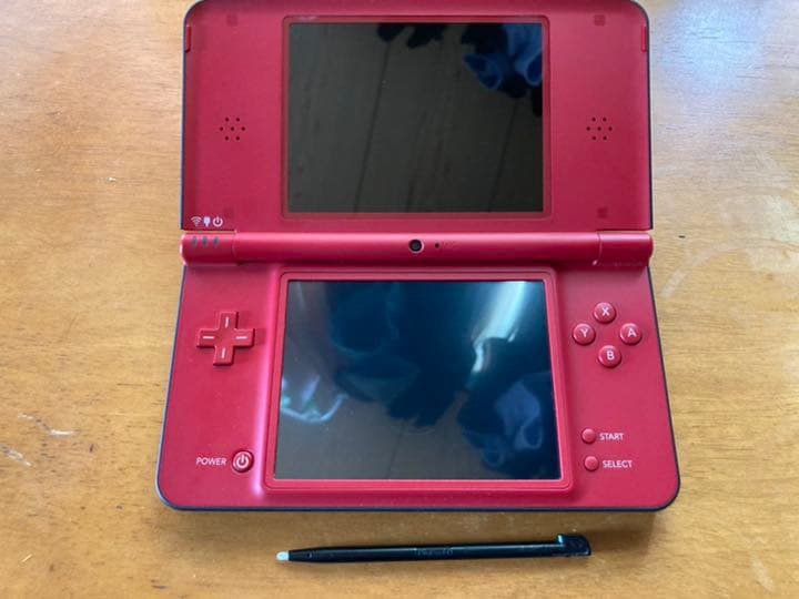 希少　Nintendo ニンテンドーDSI LL スーパーマリオ２５周年