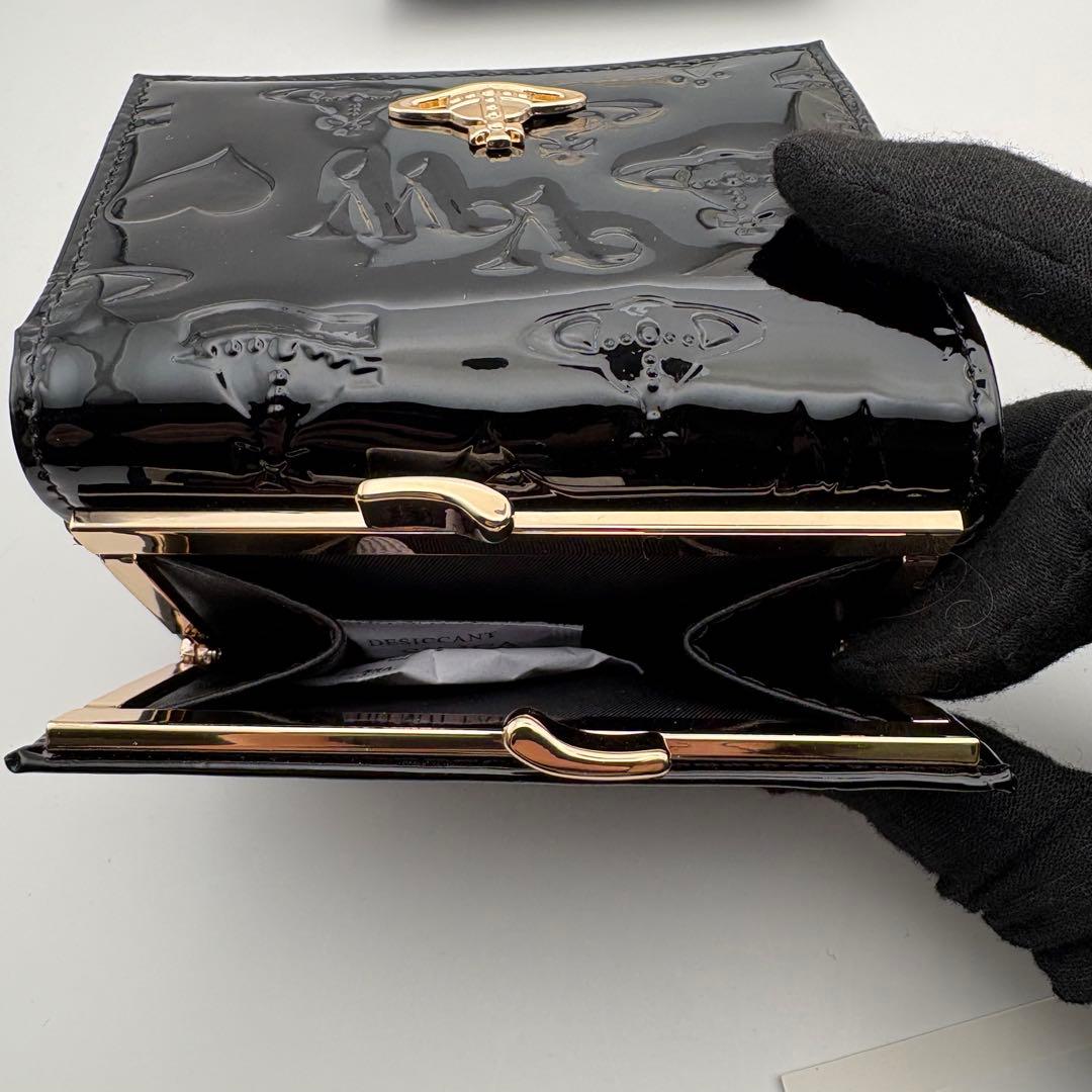 【新品未使用】Vivienne Westwood 三つ折り財布 黒 エナメル