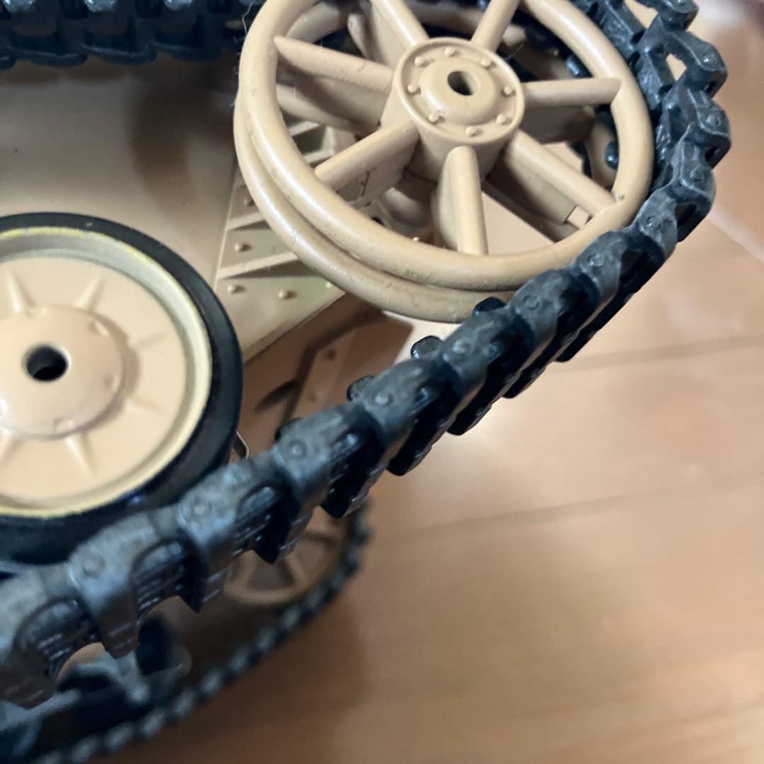 1/16 ヘンロン　ドイツ4号戦車　ラジコン　メタルキャタピラ