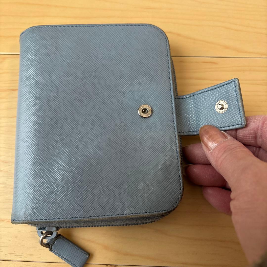 ⭐️プラダ　二つ折り財布