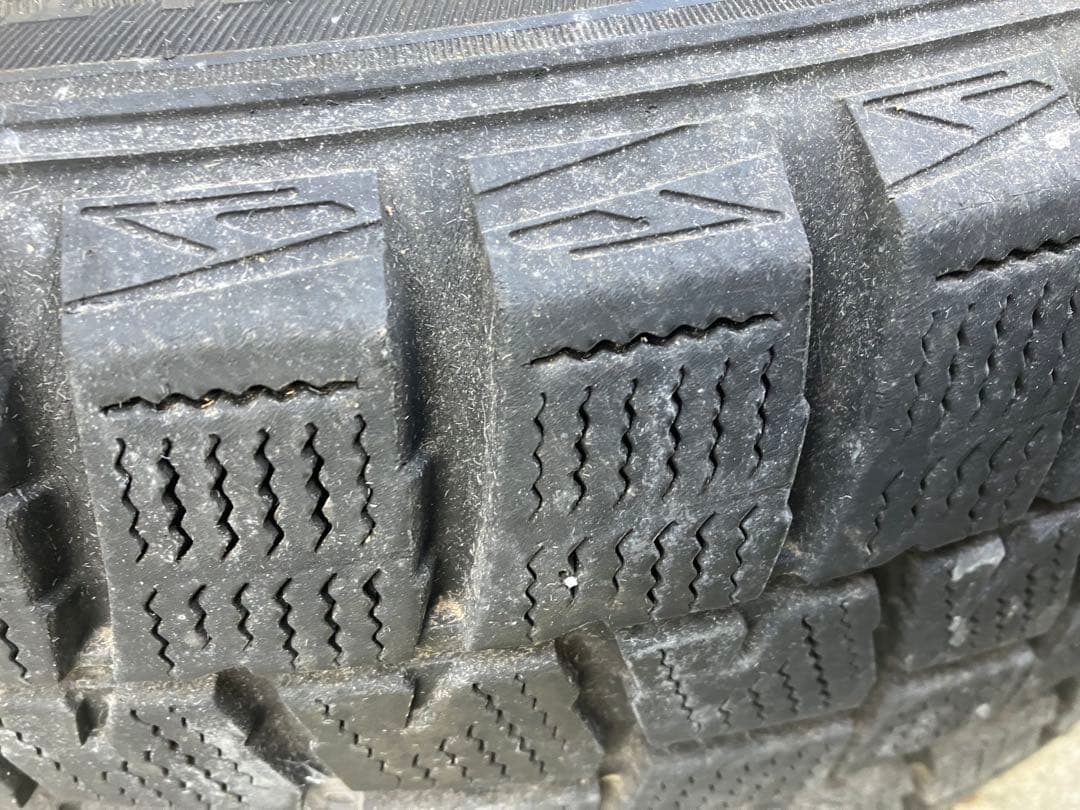 スタッドレスタイヤ　ホイールセット　215/50R17