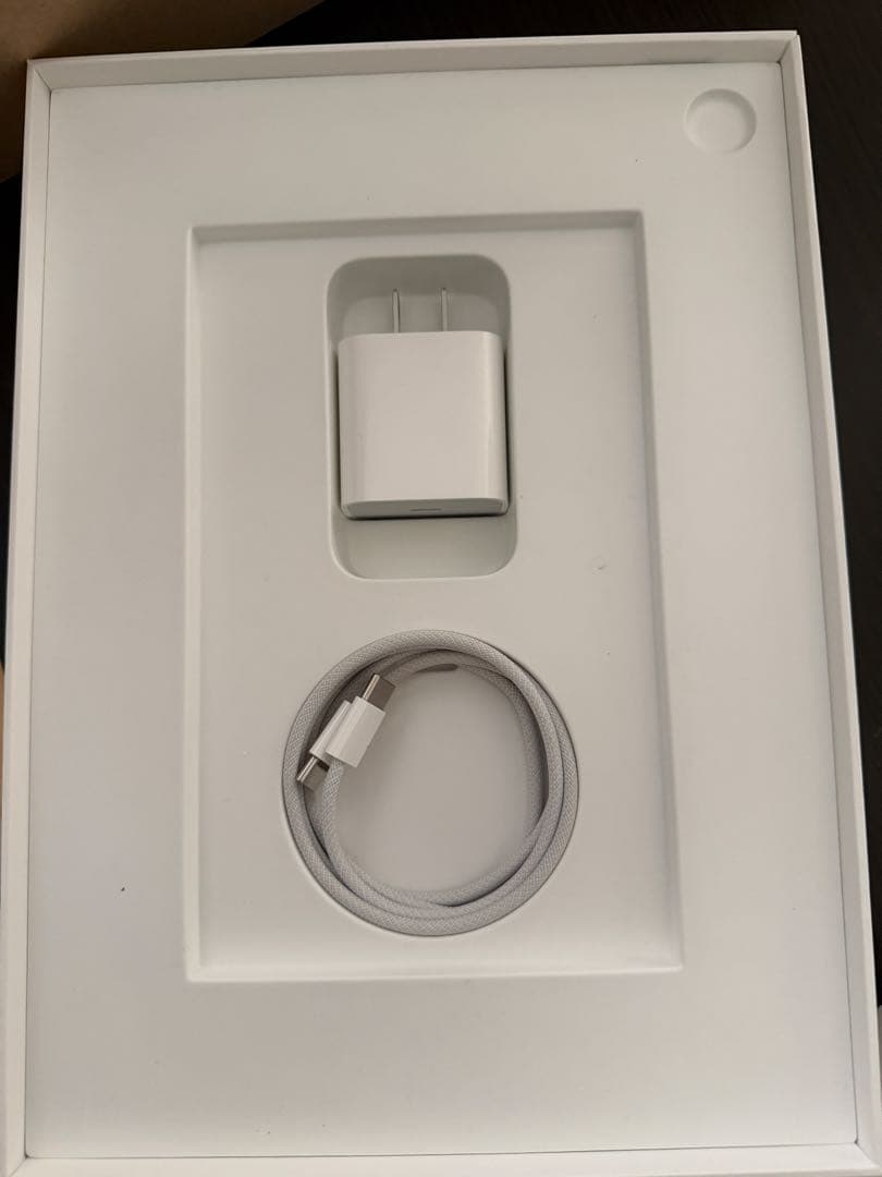 iPad (第10世代) 64GB Wi-Fi シルバー