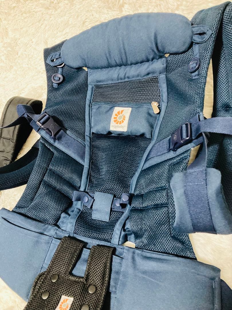 美品　Ergobaby（エルゴベビー）抱っこ紐「ADAPT（アダプト）」