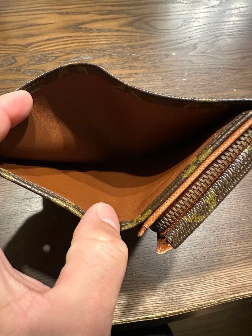 Louis Vuitton モノグラム 二つ折り財布　ヴィンテージ