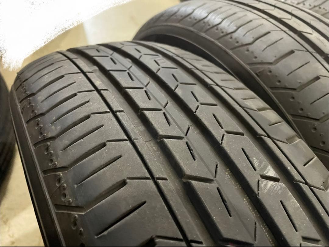 バリ溝！ ヨコハマタイヤ ブルーアースAE30 185/65R15 2025年製