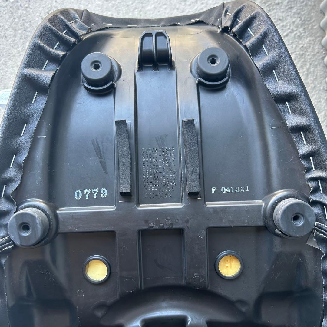 z900rs 純正ハイシート