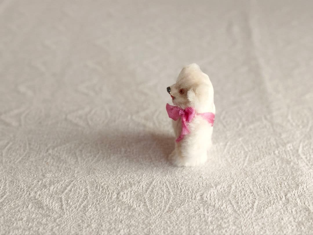 * vintage bear ❀ * もふもふ ピンクリボンの 白クマさん