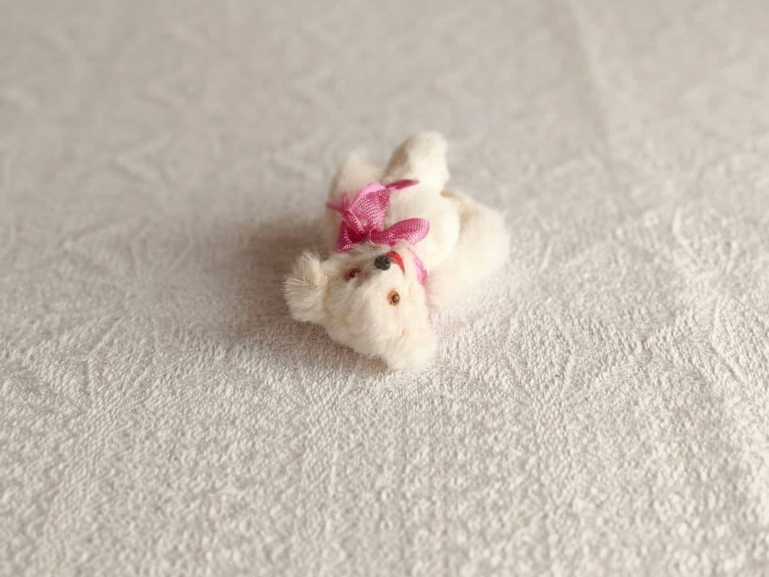 * vintage bear ❀ * もふもふ ピンクリボンの 白クマさん