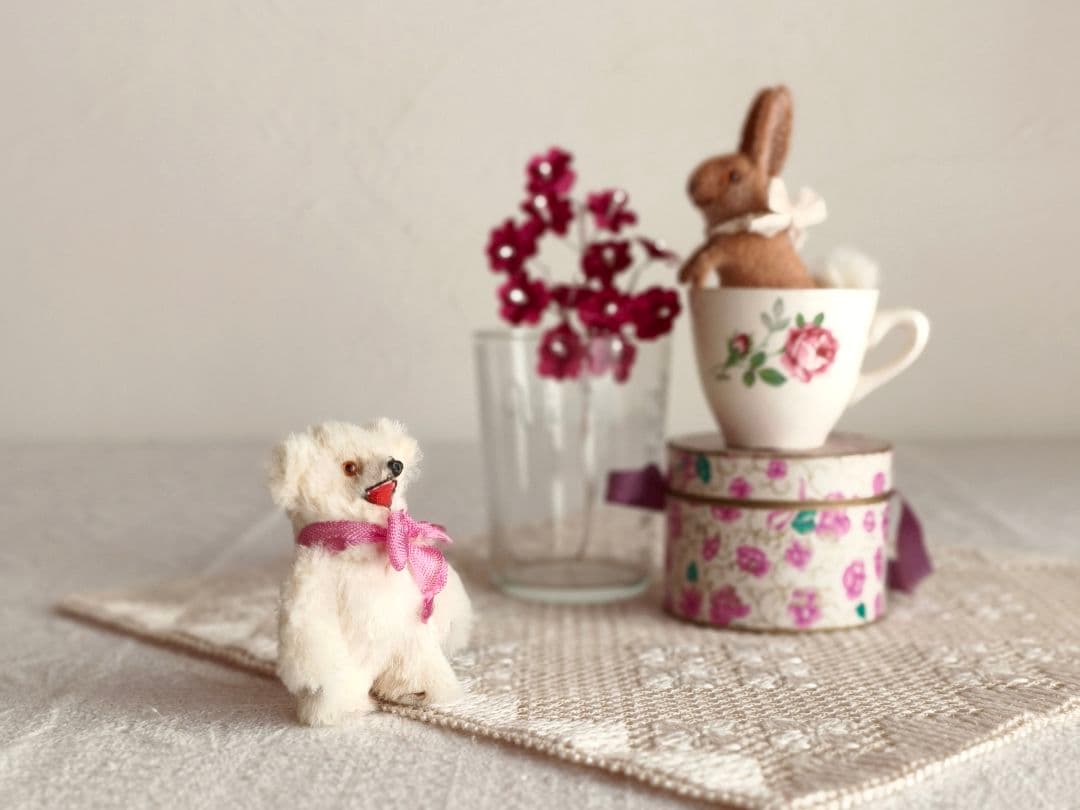 * vintage bear ❀ * もふもふ ピンクリボンの 白クマさん