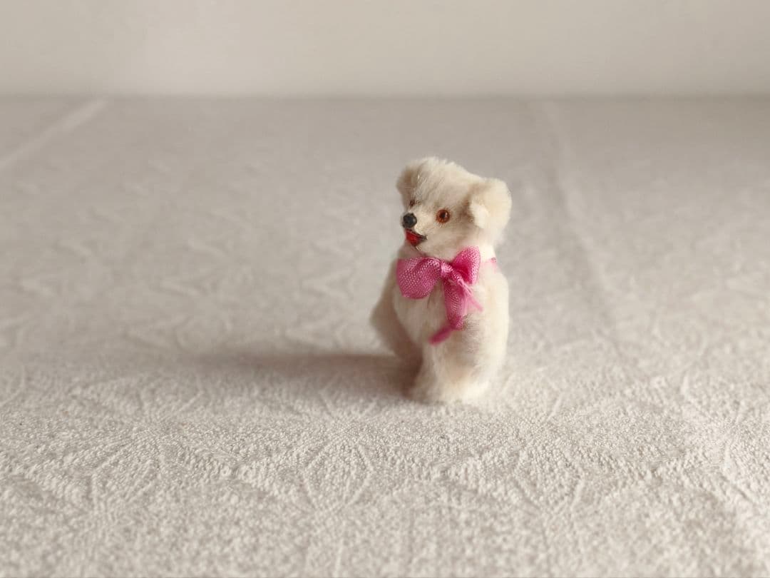 * vintage bear ❀ * もふもふ ピンクリボンの 白クマさん