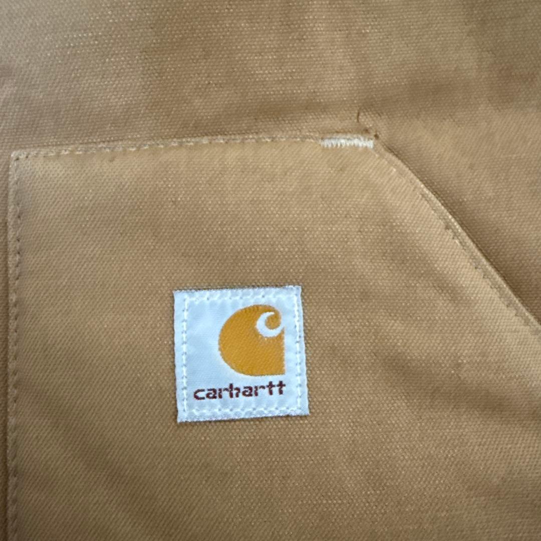 Carhartt のダックベスト アクティビティ