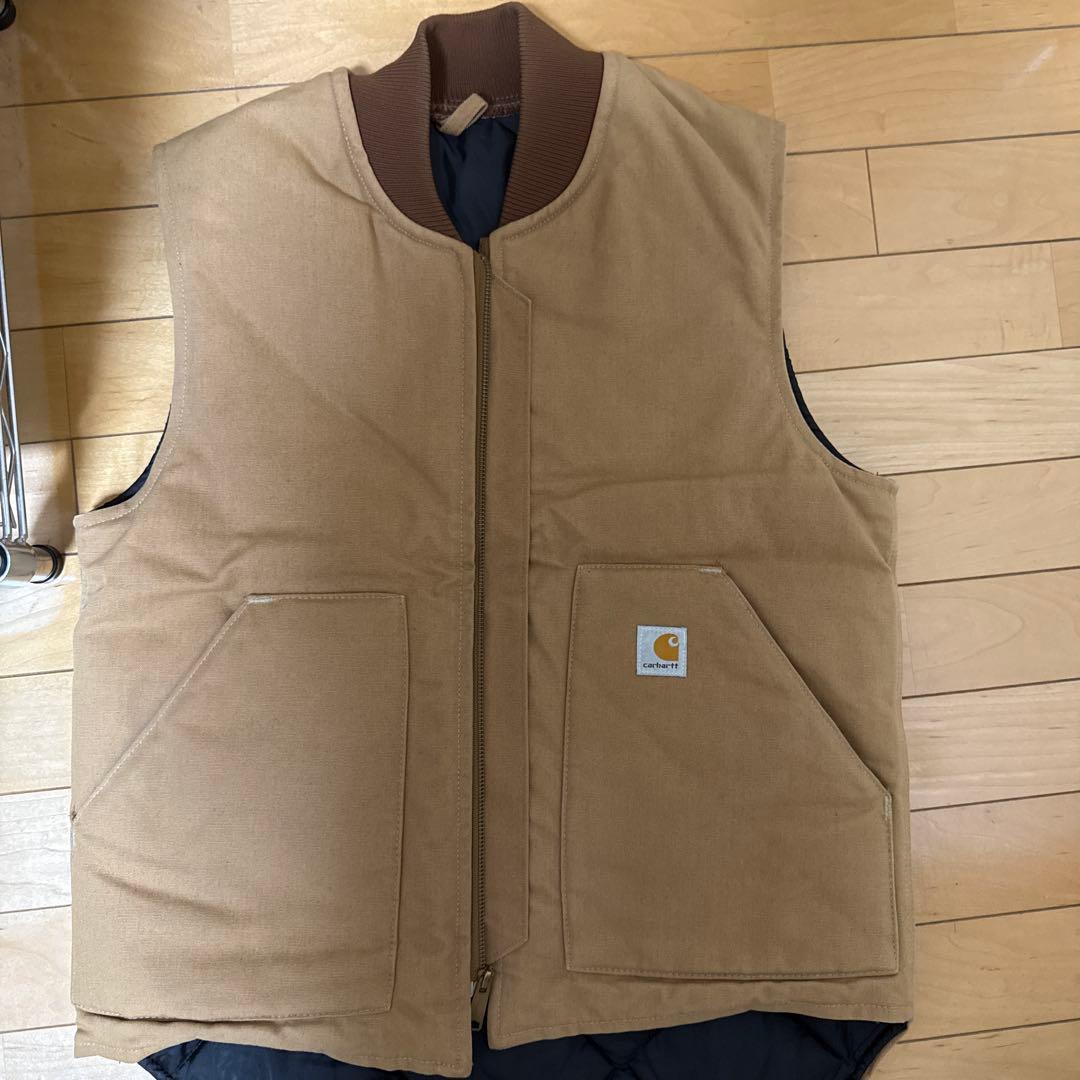 Carhartt のダックベスト アクティビティ