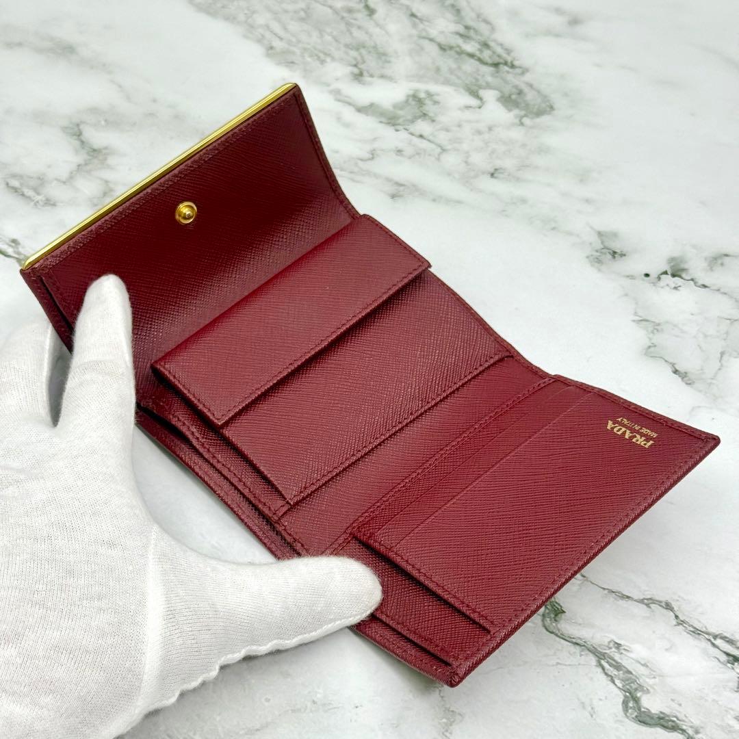PRADA プラダ 三つ折り財布 サフィアーノ メタル レッド 長財布