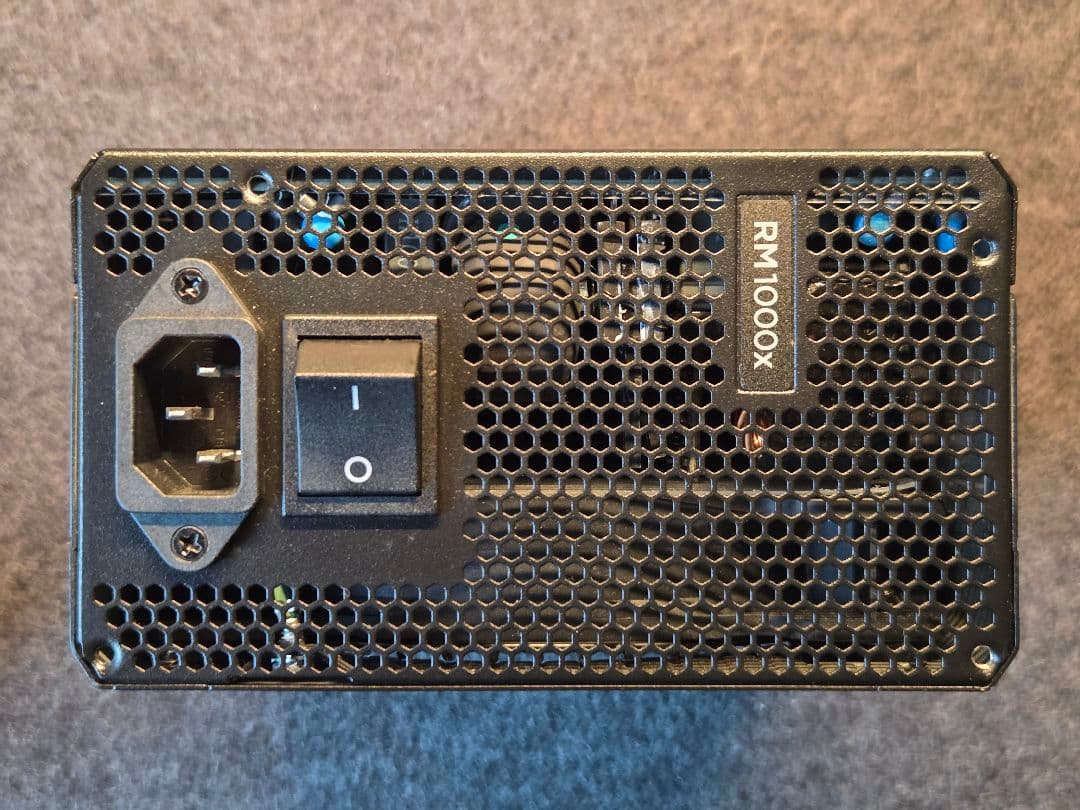 Corsair RM 1000x 電源ユニット