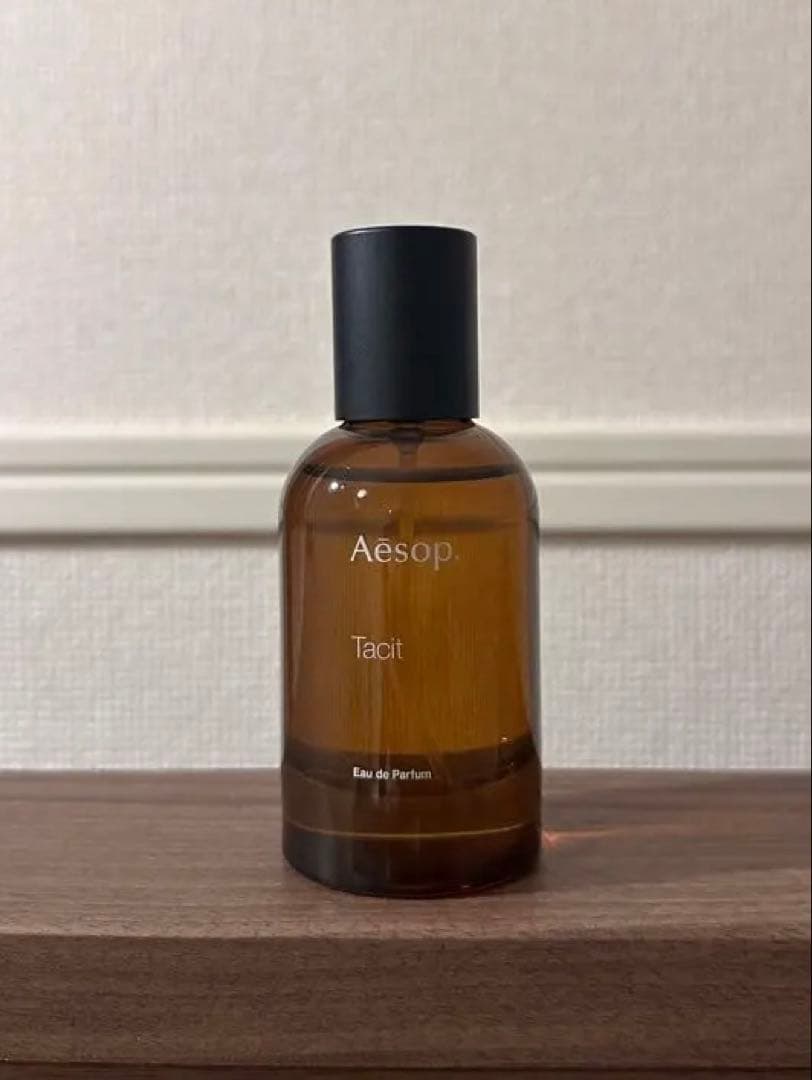 V*。様 Aesop Tacit オードパルファム 50ml
