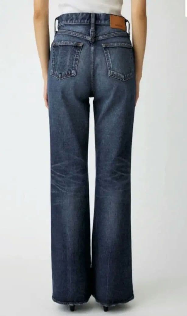 MOUSSY MVS D/BLU FLARE 試着のみ（24）