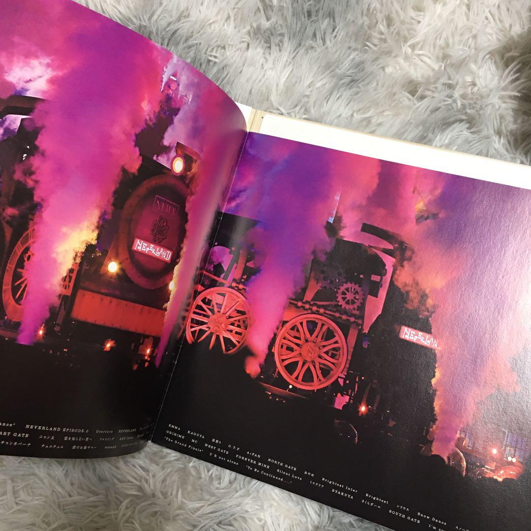 NEWS/NEWS LIVE TOUR 2017 NEVERLAND〈初回盤・…