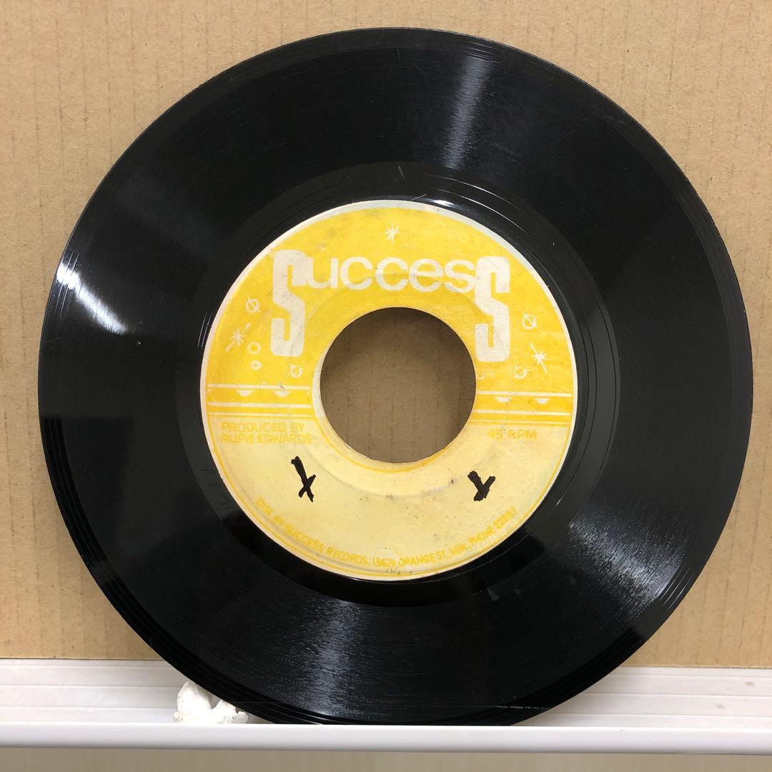 REGGAEレコードRupie Edwards /Trying To Fight